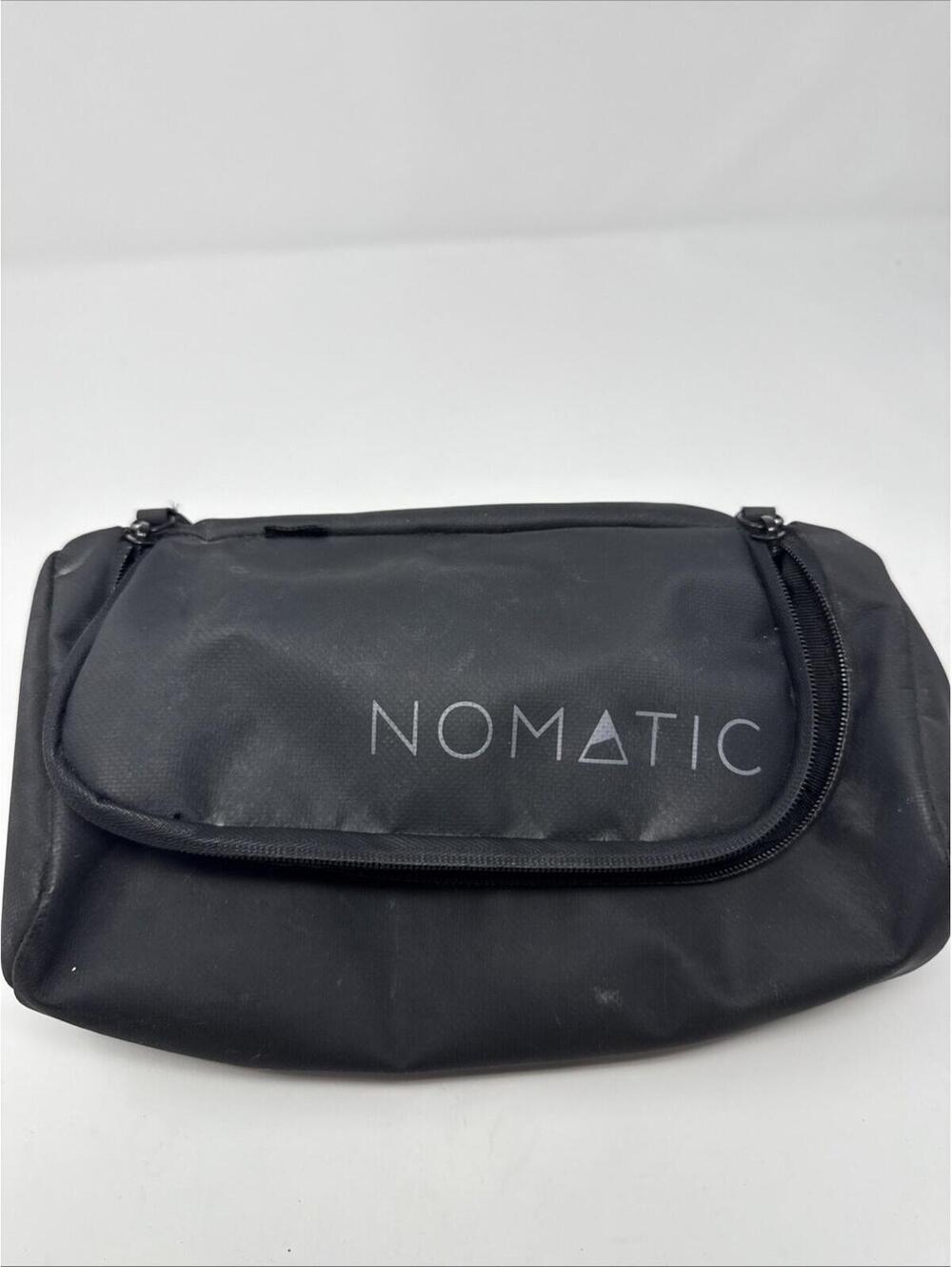 Nomatic Toiletry Bag